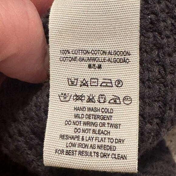 Free People Gray Boho Cold Shoulder Distressed Oversize Sweater Size Medium - Picture 4 of 8